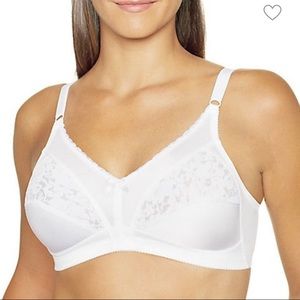 Warner’s NWOT 44DD